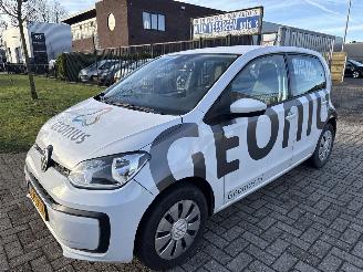 krockskadad bil auto Volkswagen Up! 1.0 UP! COMPLETE UITVOERING RIJDBAAR BOUWJAAR 2020 4999 VAST 2020/11