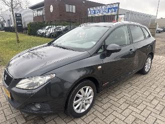 Unfallwagen Seat Ibiza 1.2 TSi  AUTOMAAT ST LICHTE SCHADE! BOUWJAAR 2011  2899 EURO VAST 2011/10