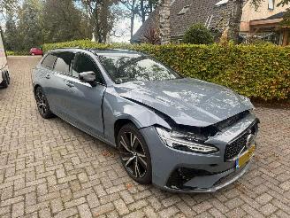 Volvo V-90 2.0 T6 AWD PLUGIN PANO HARMAN/KARDON picture 10