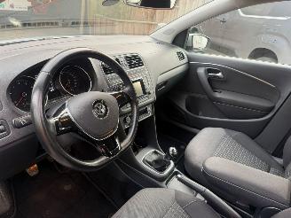 Volkswagen Polo 1.0 5DRS AIRCO PDC STOELVERWARMING picture 15
