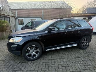 Volvo Xc-60 2.0 T5 LEER PANO AUT NL AUTO picture 3