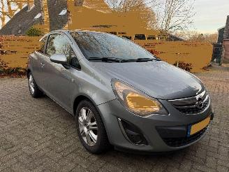 Avarii autoturisme Opel Corsa 1.2 Blitz  AIRCO NAVI NL AUTO 2014/7