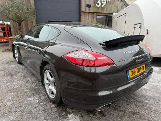 Vaurioauto  passenger cars Porsche Panamera DIESEL 3.0 PANO LEER 2012/1