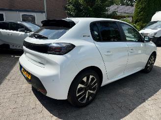 krockskadad bil auto Peugeot 208 1.2 HYBRID 110 E STYLE 2025/4