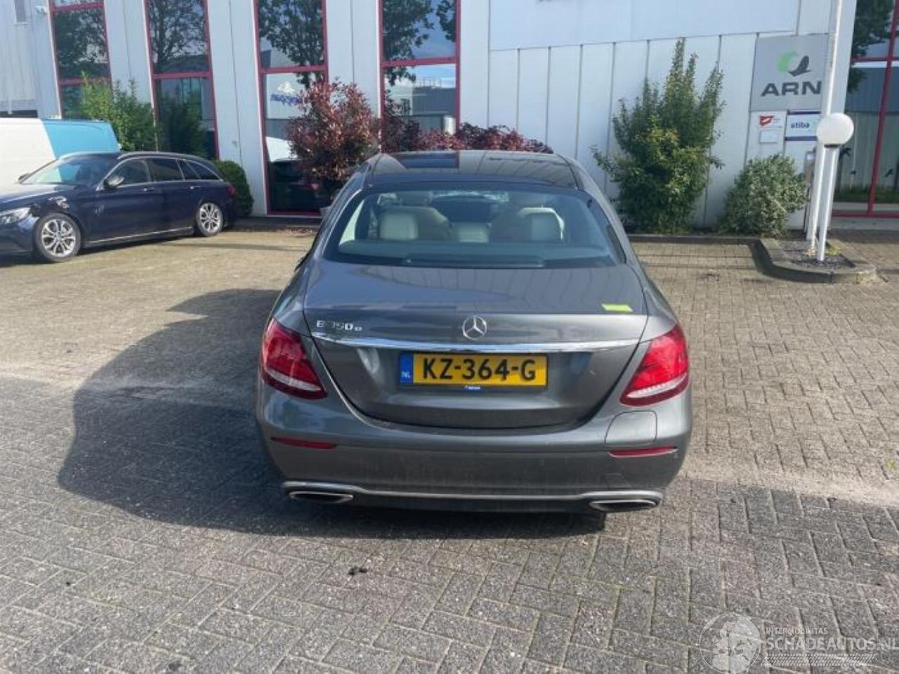 Mercedes E-klasse E (W213), Sedan, 2016 / 2023 E-350e 2.0 Turbo 16V