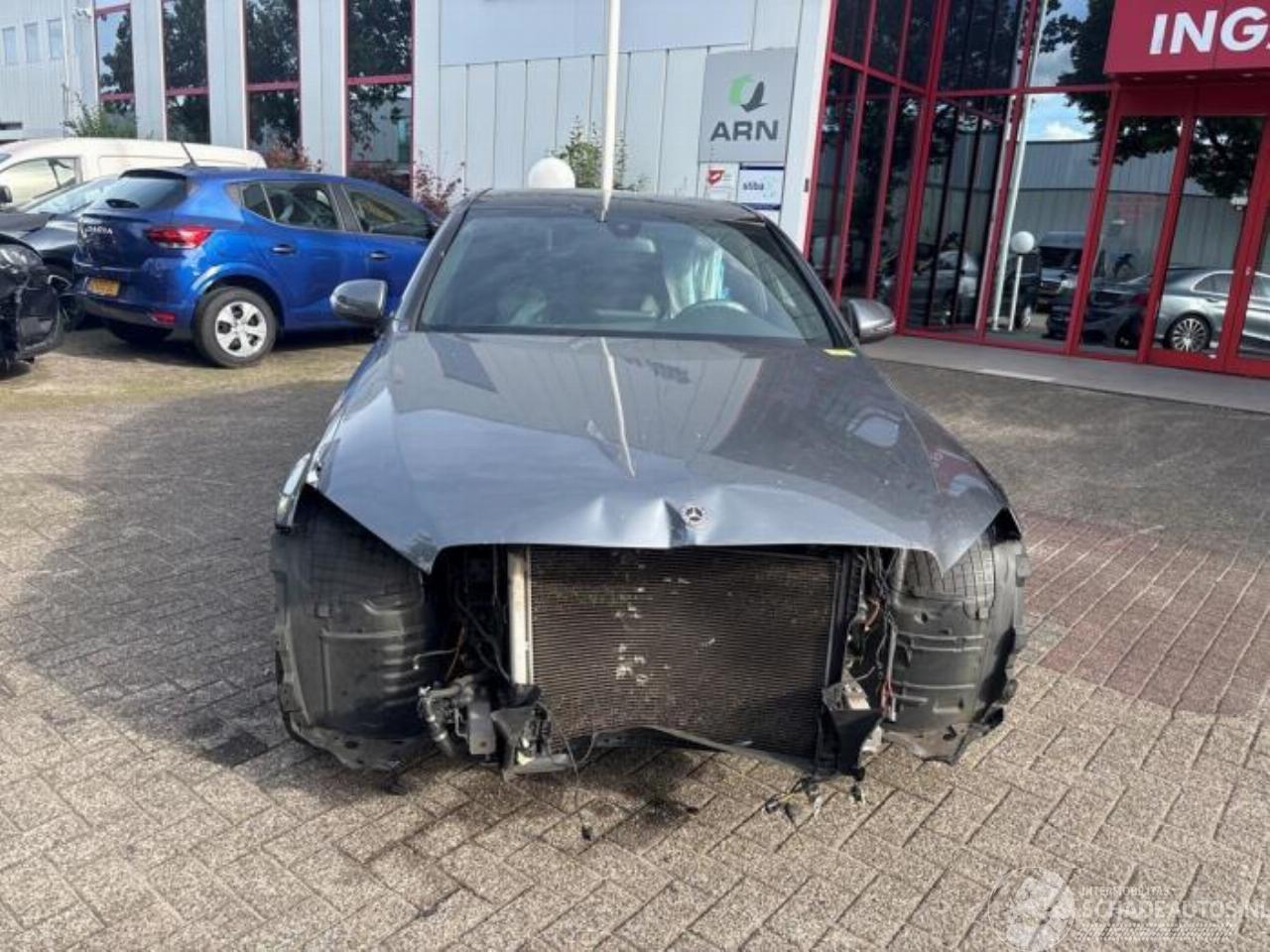 Mercedes C-klasse C (W205), Sedan, 2013 / 2021 C-180 1.6 16V