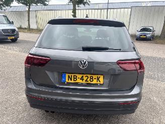 Volkswagen Tiguan 1.4 TSI CON. SERIES picture 5