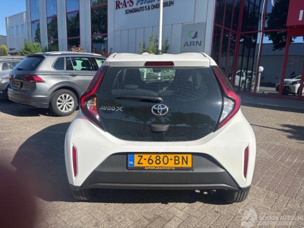 Toyota Aygo Aygo X, Hatchback, 2022 1.0 12V VVT-i