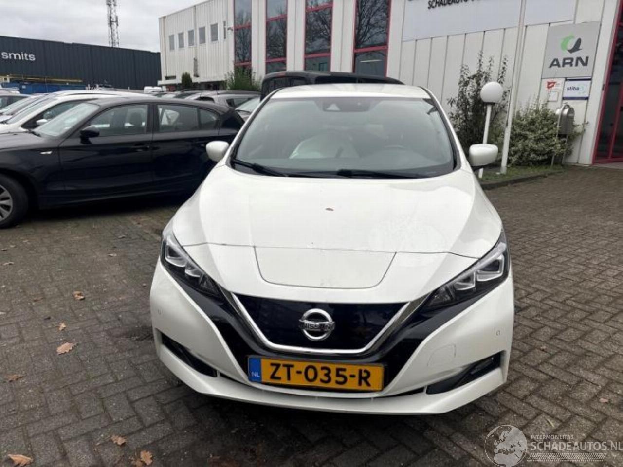 Nissan Leaf Leaf (ZE1), Hatchback, 2017 39/40kWh