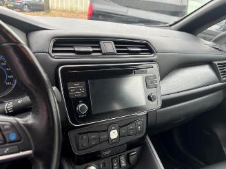 Nissan Leaf Leaf (ZE1), Hatchback, 2017 39/40kWh picture 11