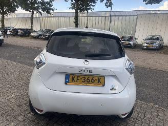 Renault Zoé R240 INTENS 22KWH MET NIEUWE APK picture 6