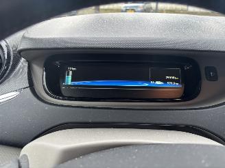 Renault Zoé R240 INTENS 22KWH MET NIEUWE APK picture 14