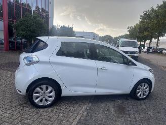 Renault Zoé R240 INTENS 22KWH MET NIEUWE APK picture 8