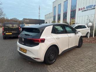 Volkswagen ID.3  picture 2