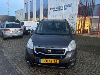krockskadad bil auto Peugeot Partner Tepee 1.2 PURETECH ACTIVE 2016/1