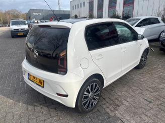 Volkswagen Up! Up! (121), Hatchback, 2011 1.0 12V 60 picture 2