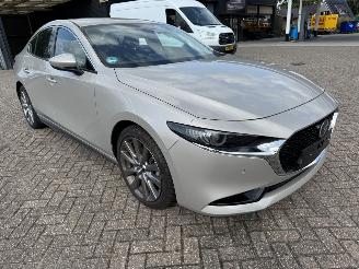 Mazda 3 2.5 -104 Kw e Sky Active G Automaat picture 2
