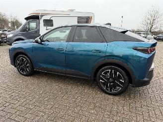 Voiture accidenté Peugeot 3008 E-Hybride 100 Kw Automaat  Allure 2025/4