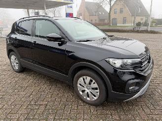 krockskadad bil auto Volkswagen T-Cross 1.0 - 85 Kw DSG 2019/10