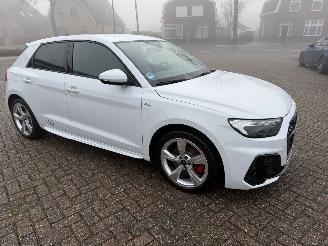 krockskadad bil auto Audi A1 2.0 TFSi  152 Kw S-Line. S-Tronic 2023/2