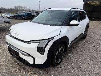 Kia EV3 Earth  Battery 81 Kw picture 2