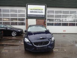 demontáž osobní automobily Volvo V-40 V40 (MV), Hatchback 5-drs, 2012 / 2019 2.0 D2 16V 2015/11