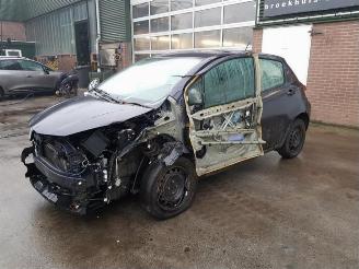 Toyota Yaris Yaris III (P13), Hatchback, 2010 / 2020 1.33 16V Dual VVT-I picture 2