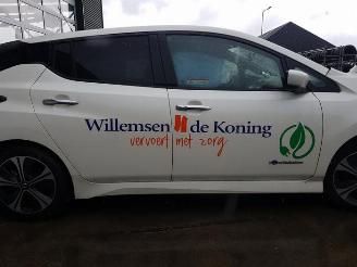 Nissan Leaf Leaf (ZE1), Hatchback, 2017 39/40kWh picture 14