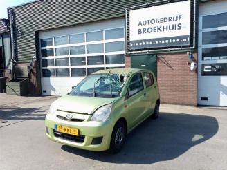 Salvage car Daihatsu Cuore Cuore (L251/271/276), Hatchback, 2003 1.0 12V DVVT 2010/1