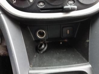 Suzuki Celerio Celerio (LF), Hatchback 5-drs, 2014 1.0 12V picture 15