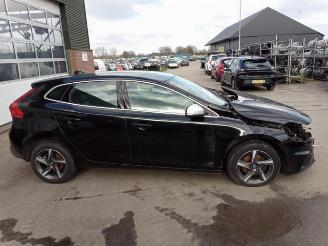 Volvo V-40 V40 (MV), Hatchback 5-drs, 2012 / 2019 2.0 D2 16V picture 2