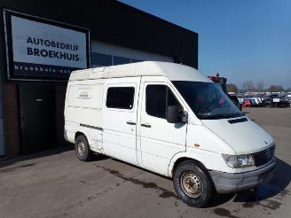 Salvage car Mercedes Sprinter Sprinter 2t (901/902), Bus, 1995 / 2006 210D 1998/3
