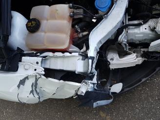 Ford Focus 1.0 Titanium picture 14