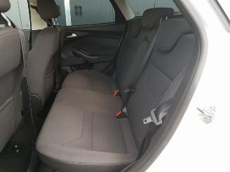 Ford Focus 1.0 Titanium picture 21