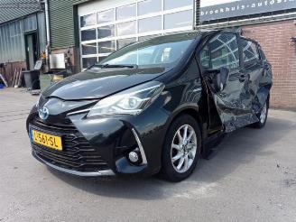Toyota Yaris Yaris III (P13), Hatchback, 2010 / 2020 1.5 16V Hybrid picture 3