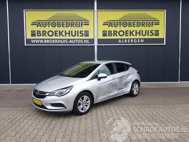 Opel Astra 1.6 CDTI Business+