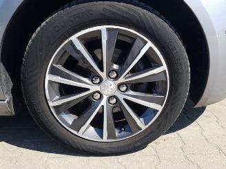 Peugeot 308 SW 1.2 PureTech Blue Lease Premium picture 19