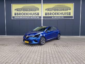 krockskadad bil auto Renault Clio 1.0 TCe Zen 2020/4