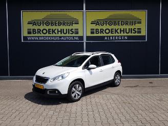 Voiture accidenté Peugeot 2008 1.2 PureTech Active 2015/10