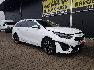 Kia Ceed 1.6 GDI PHEV DynamicPlusLine picture 6