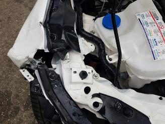 Fiat 124 1.4 MultiAir Turbo Abarth picture 16