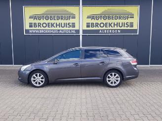 Toyota Avensis  picture 2