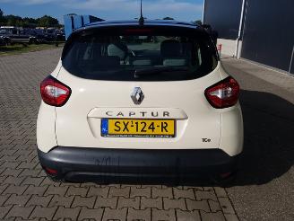 Renault Captur 0.9 TCe Expression picture 5