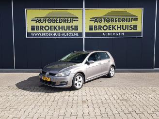  Volkswagen Golf 1.6 TDI Highline 2013/4