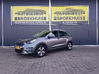 skadebil auto Kia Niro 1.6 GDi Hybrid ExecutiveLine 2017/11