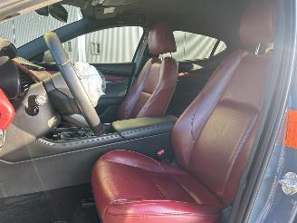 Mazda 3 2.0 e-SkyActiv-X M Hybrid 180 Luxury picture 15