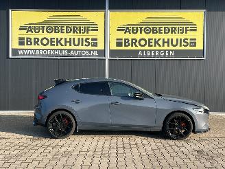 Mazda 3 2.0 e-SkyActiv-X M Hybrid 180 Luxury picture 4