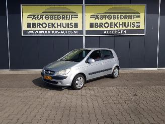 damaged passenger cars Hyundai Getz 1.1i Active Young 2006/4