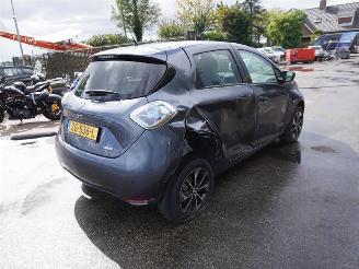 Coche accidentado Renault Zoé R90 2017/5