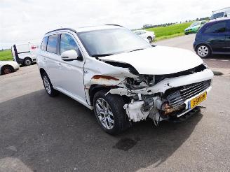 Mitsubishi Outlander 2.0 16V PHEV 4x4 picture 16